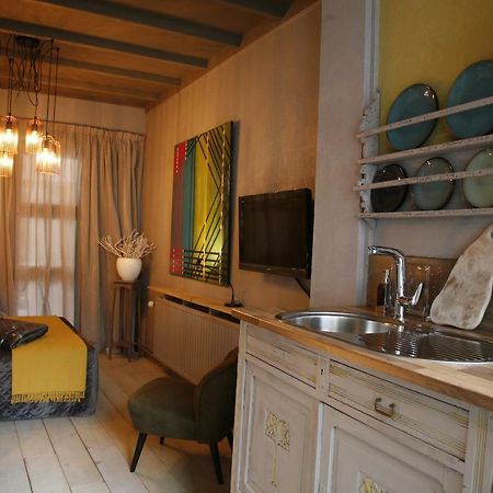 Downtown46 Bed & Breakfast แบร์เคนออพโซม ภายนอก รูปภาพ